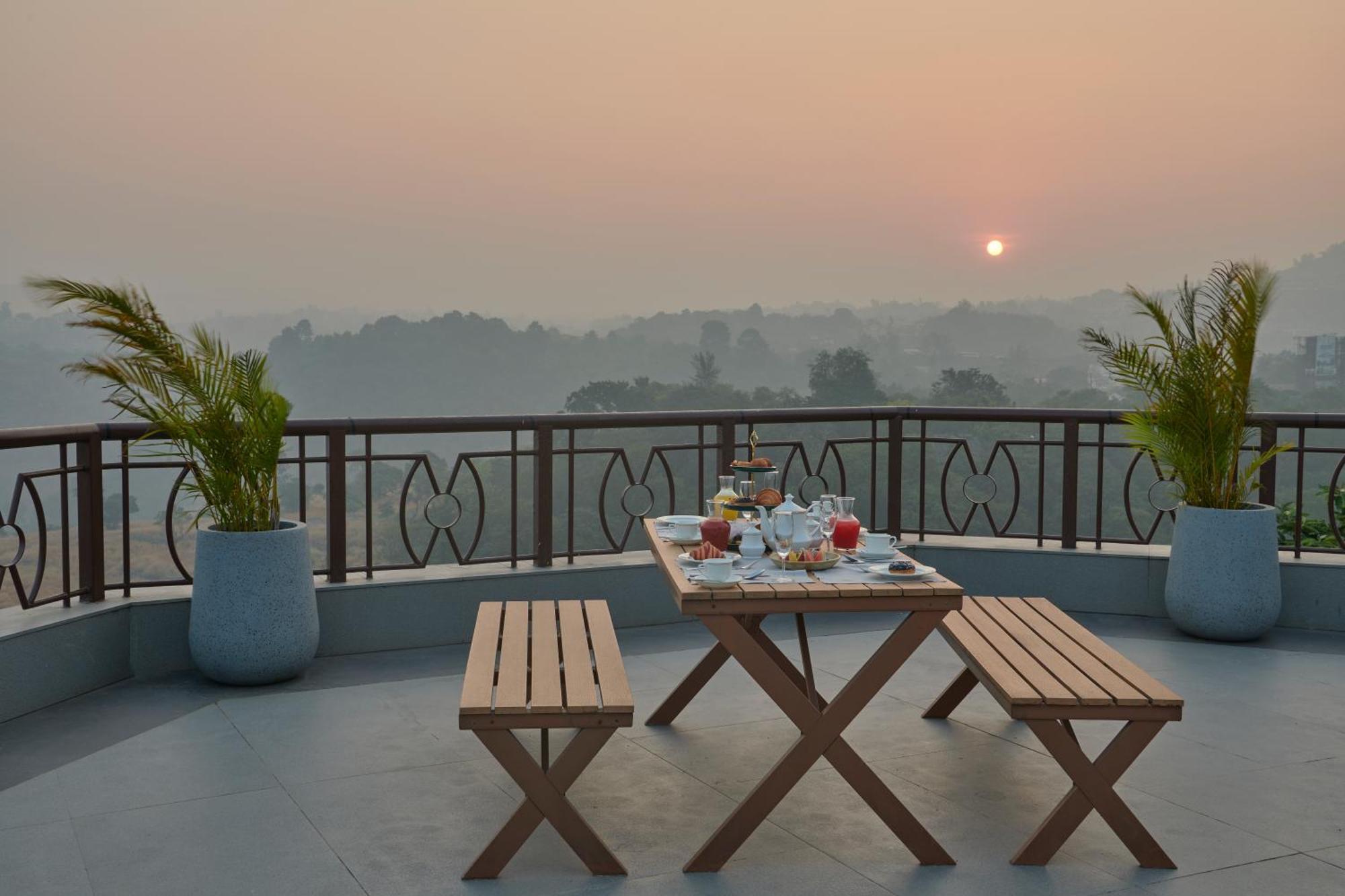 The Dukes Retreat Khandala Lonavla Zewnętrze zdjęcie